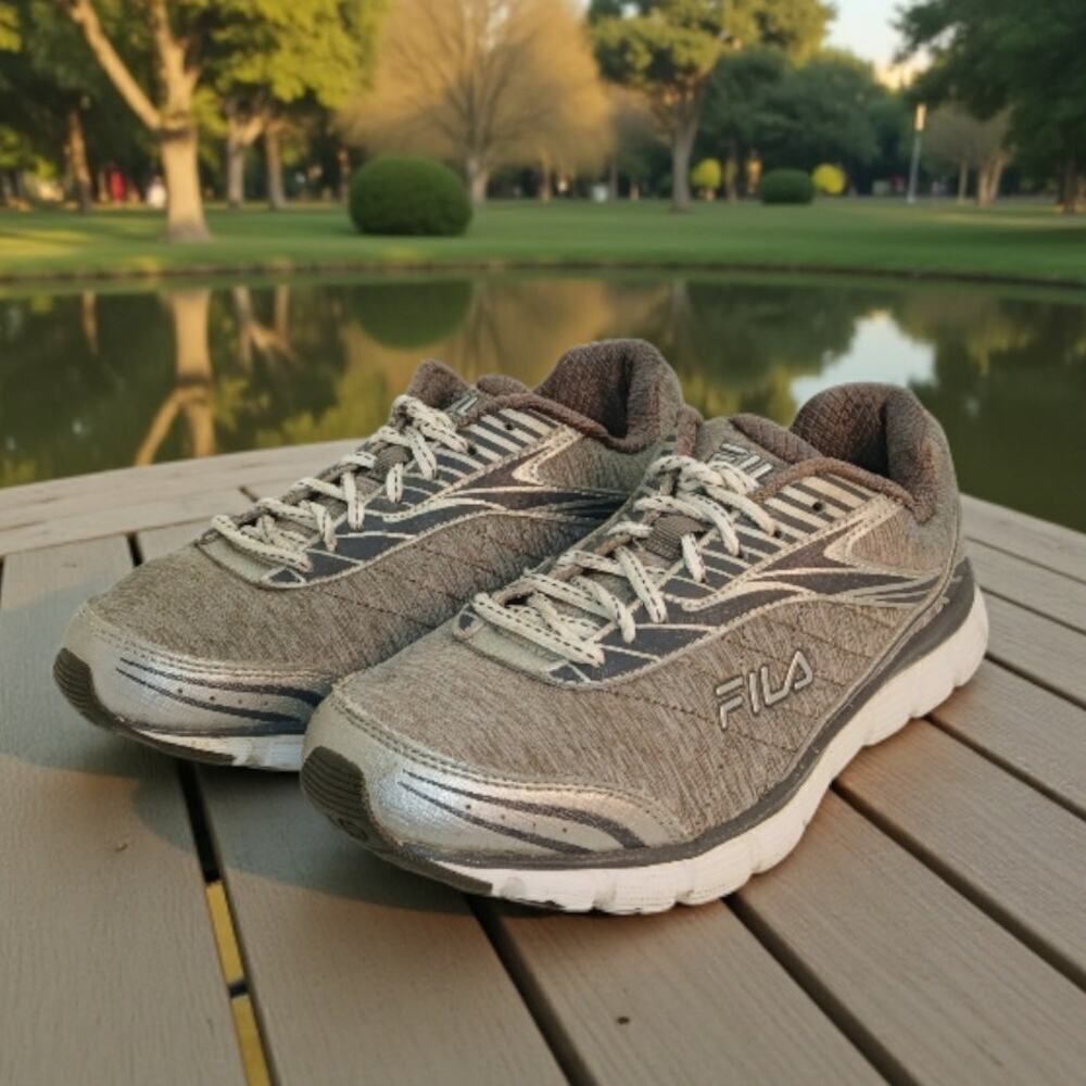 Fila Women's Heather Two-Tone Gray Running Sneakers - Size 9.5